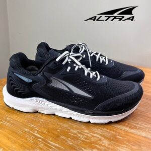 Altra Women’s Torin 5 Sneaker